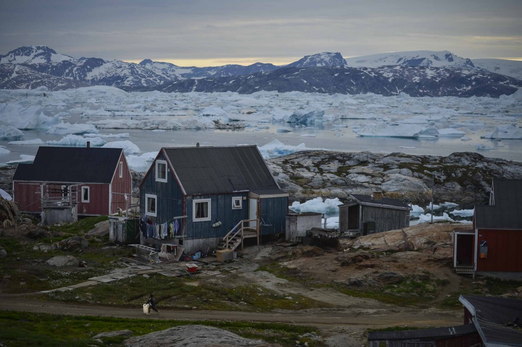 Construcciones típicas de los inuits, los habitantes de las tierras árticas de Groenlandia. © Pedro ARMESTRE.