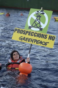 Acción de Greenpeace en contra de las prospecciones petrolíferas. (c) Pedro Armestre